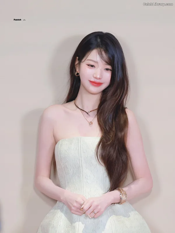 Jang Won-young  장원영 WONYOUNG photo 13 of 5846