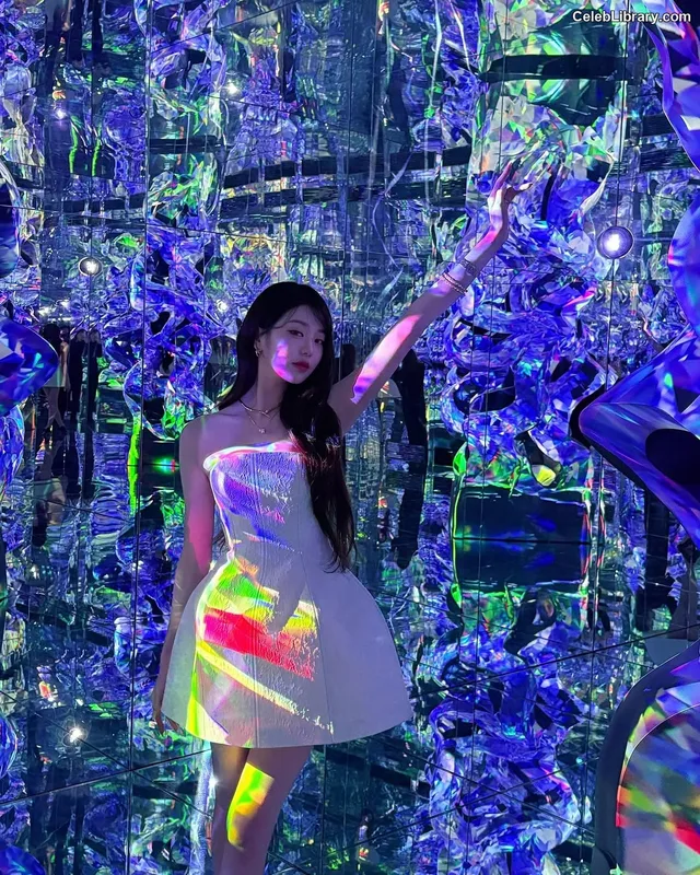 Jang Won-young  장원영 WONYOUNG photo 24 of 5846