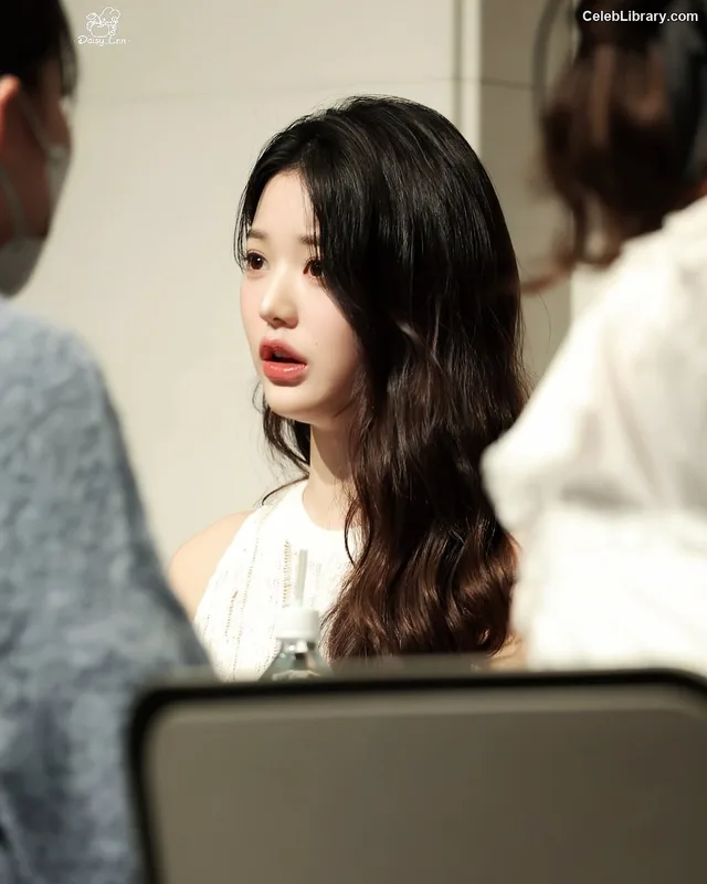 Jang Won-young  장원영 WONYOUNG photo 11 of 5846