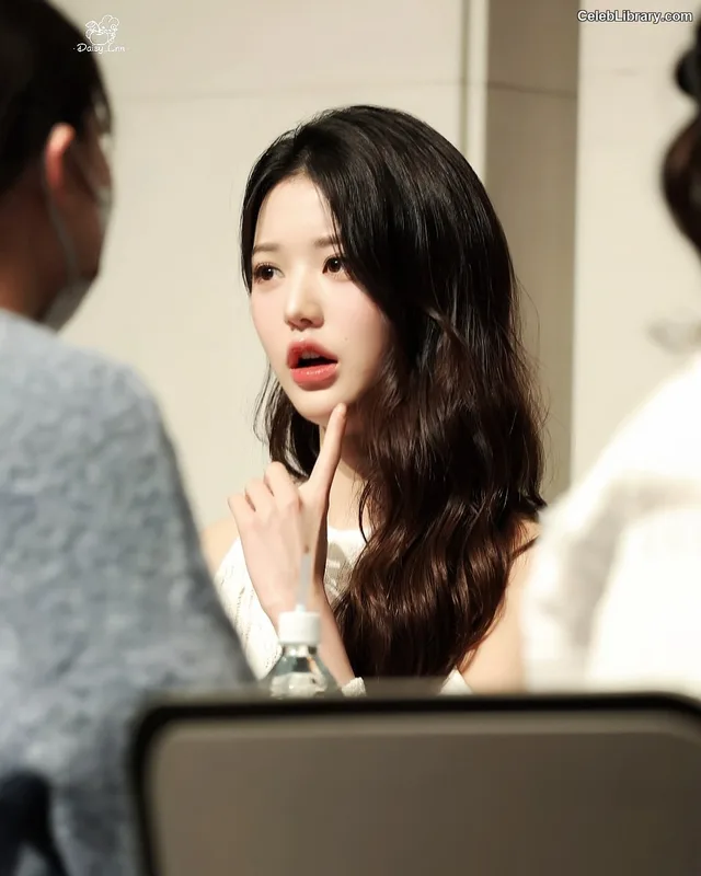 Jang Won-young  장원영 WONYOUNG photo 12 of 5846