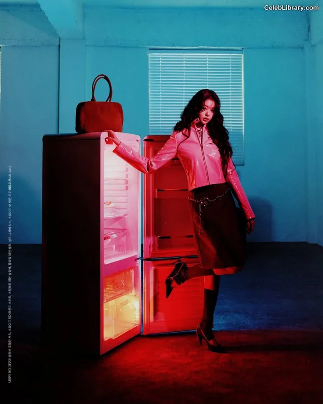 Jang Won-young  장원영 WONYOUNG photo 10 of 5846