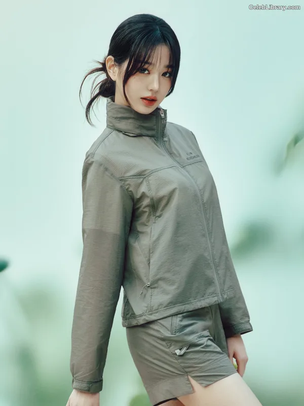 Jang Won-young  장원영 WONYOUNG photo 11 of 5846