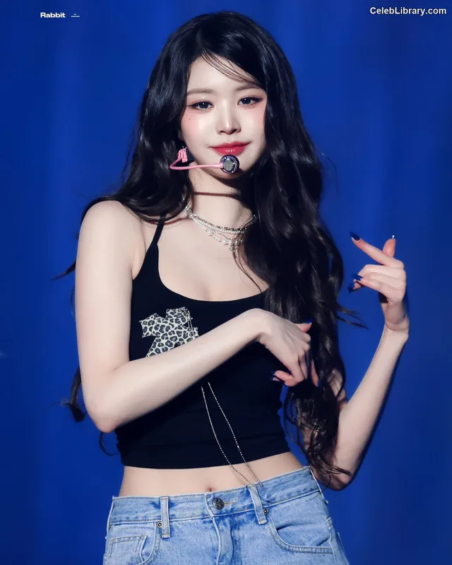 Jang Won-young  장원영 WONYOUNG photo 23 of 5846