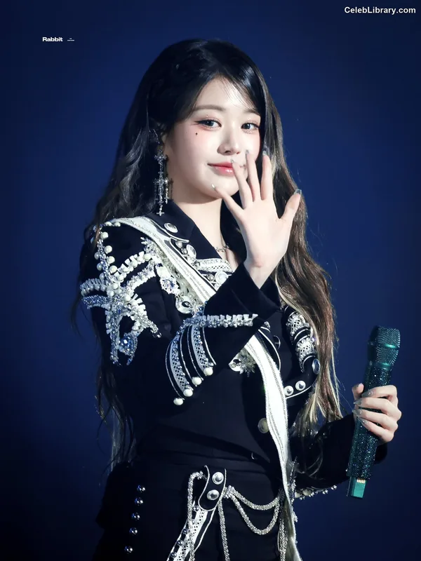 Jang Won-young  장원영 WONYOUNG photo 9 of 5846