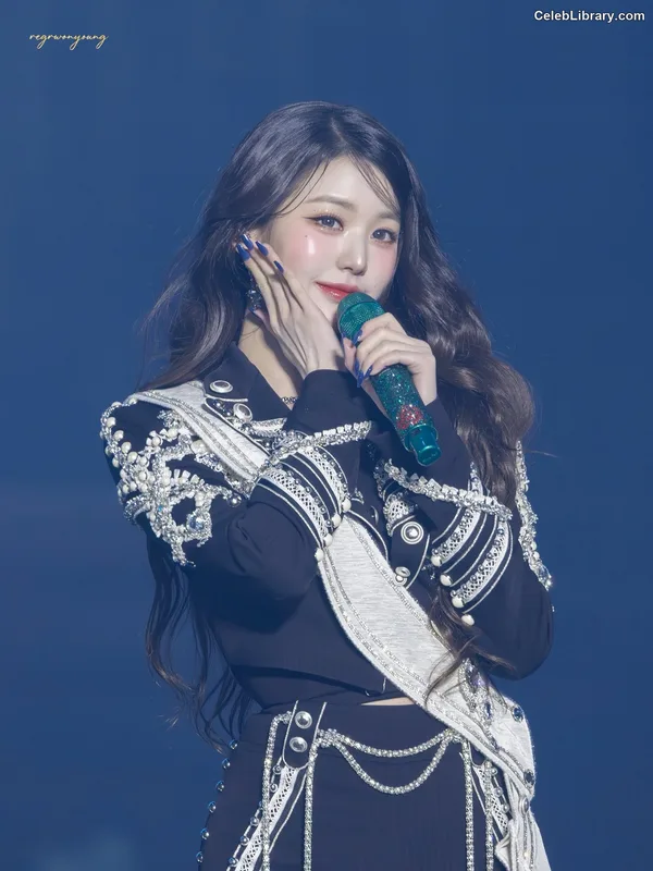 Jang Won-young  장원영 WONYOUNG photo 11 of 5846
