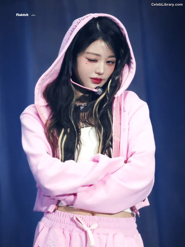 Jang Won-young  장원영 WONYOUNG photo 19 of 5846