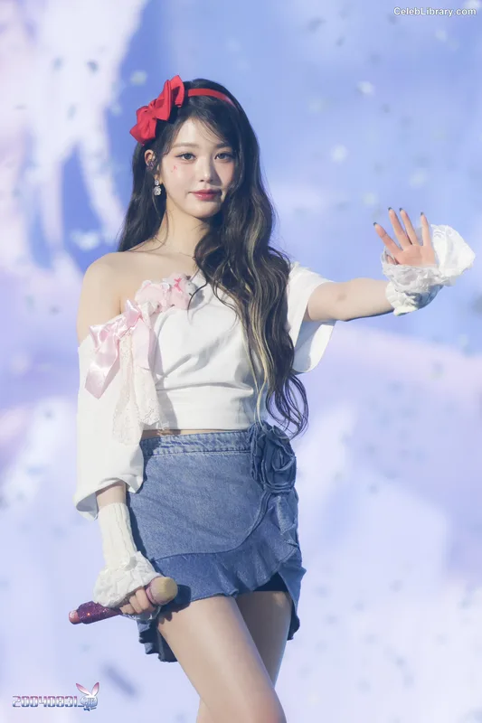 Jang Won-young  장원영 WONYOUNG photo 3 of 5846