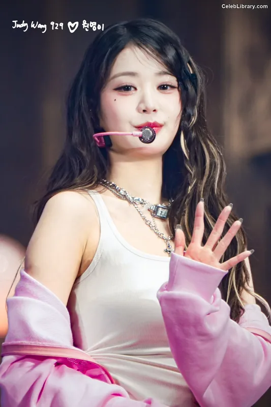 Jang Won-young  장원영 WONYOUNG photo 6 of 5846