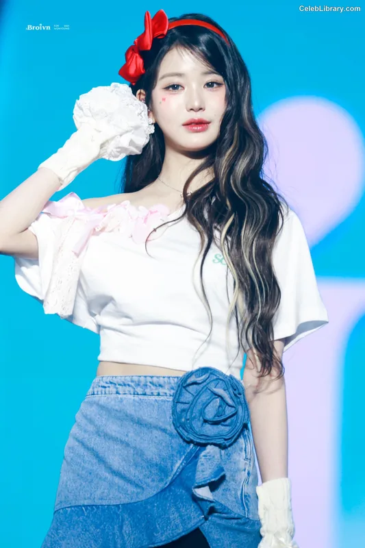 Jang Won-young  장원영 WONYOUNG photo 12 of 5846