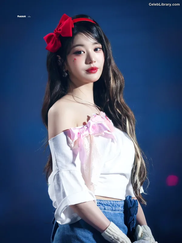 Jang Won-young  장원영 WONYOUNG photo 14 of 5846