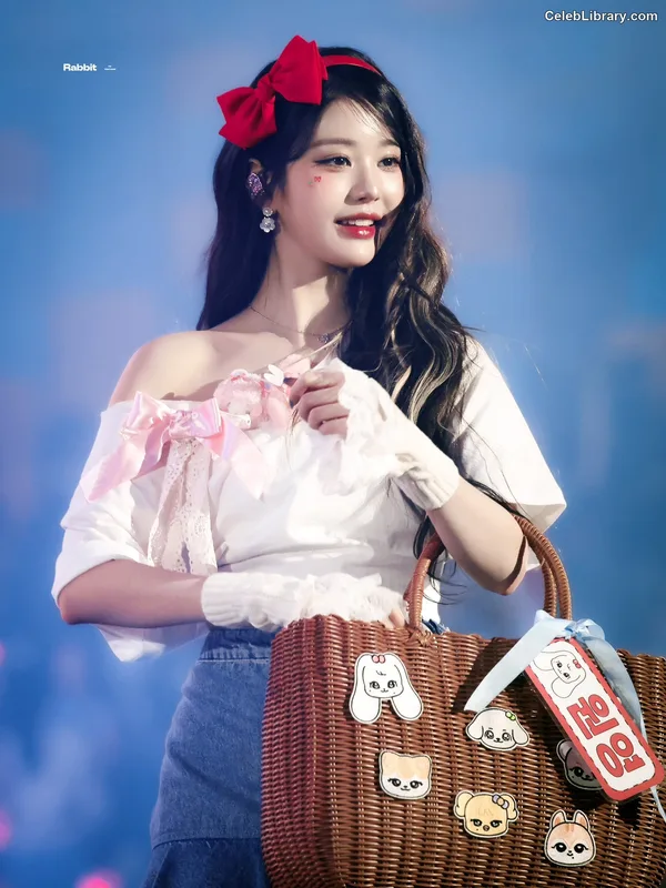 Jang Won-young  장원영 WONYOUNG photo 15 of 5846