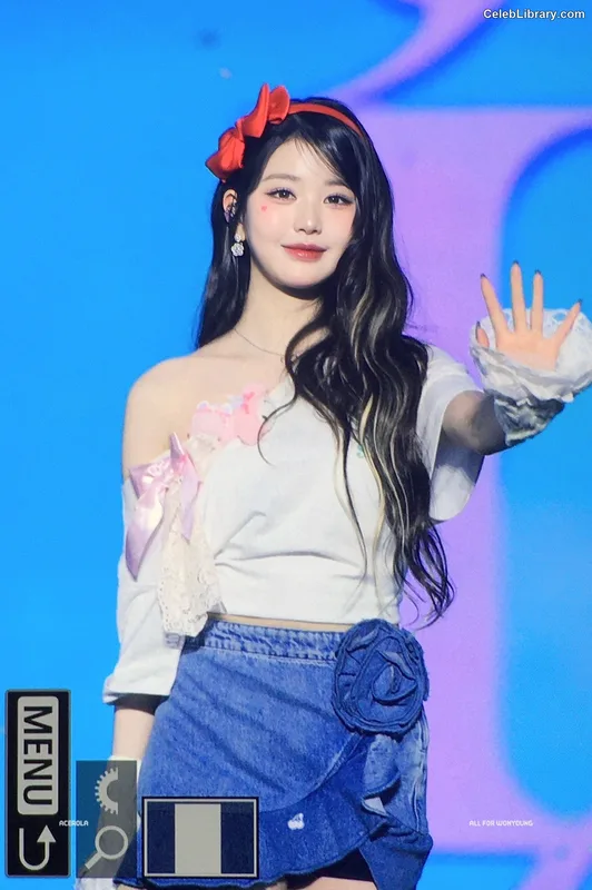 Jang Won-young  장원영 WONYOUNG photo 17 of 5846