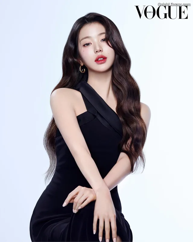 Jang Won-young  장원영 WONYOUNG photo 4 of 5846