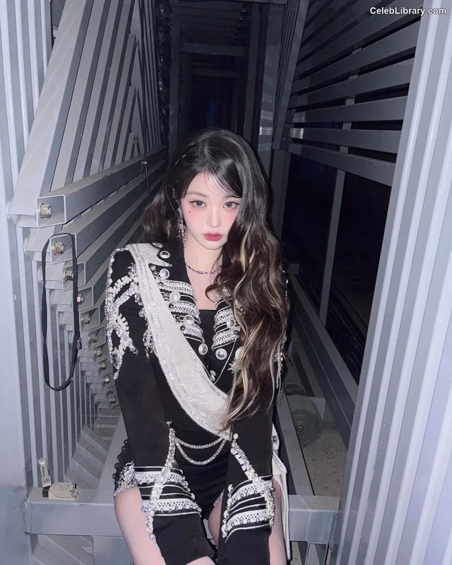 Jang Won-young  장원영 WONYOUNG photo 14 of 5846