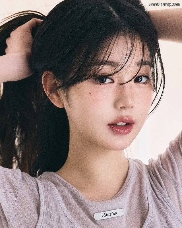 Jang Won-young  장원영 WONYOUNG photo 21 of 5846