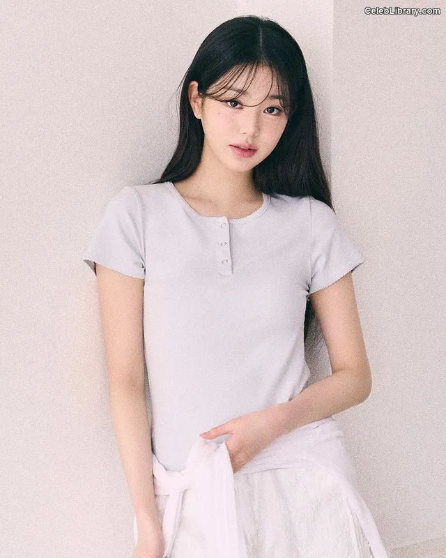 Jang Won-young 장원영 WONYOUNG photo 15 of 5846