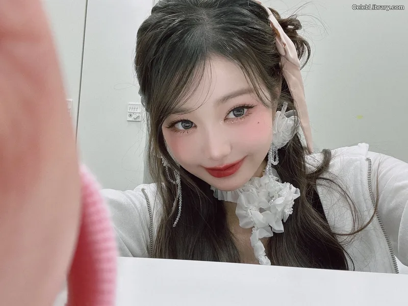 Jang Won-young 장원영 WONYOUNG photo 16 of 5846