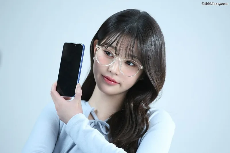 Jang Won-young  장원영 WONYOUNG photo 10 of 5846
