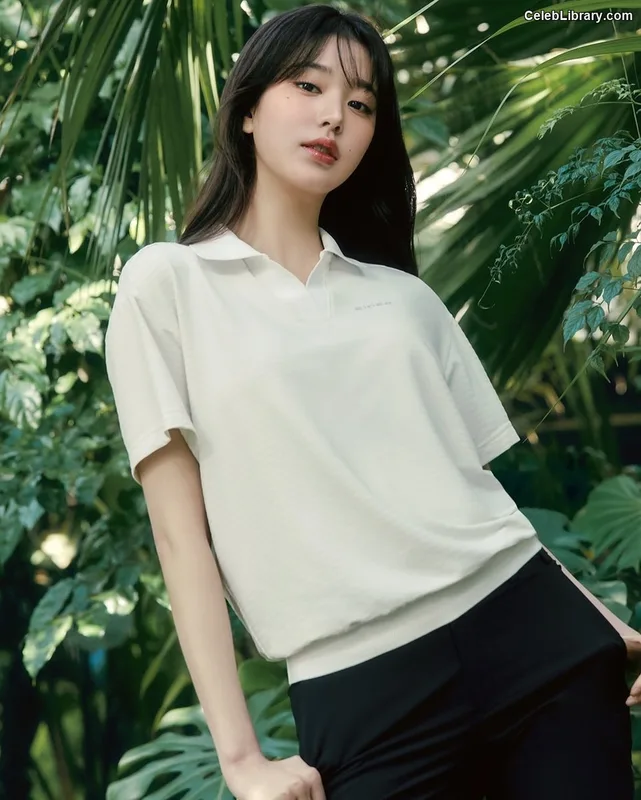 Jang Won-young  장원영 WONYOUNG photo 3 of 5846
