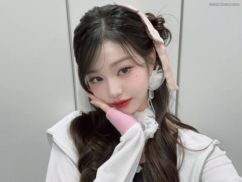 Jang Won-young  장원영 WONYOUNG photo 7 of 5846