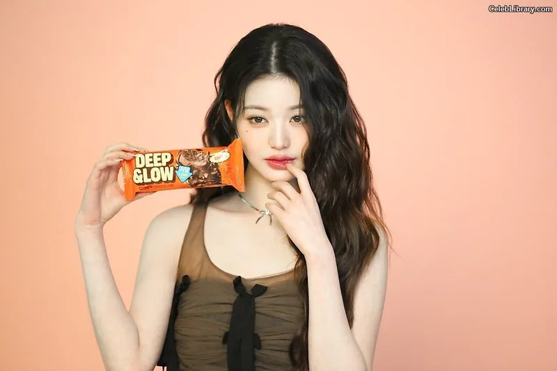 Jang Won-young  장원영 WONYOUNG photo 14 of 5846