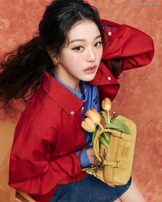 Jang Won-young  장원영 WONYOUNG photo 3 of 5846