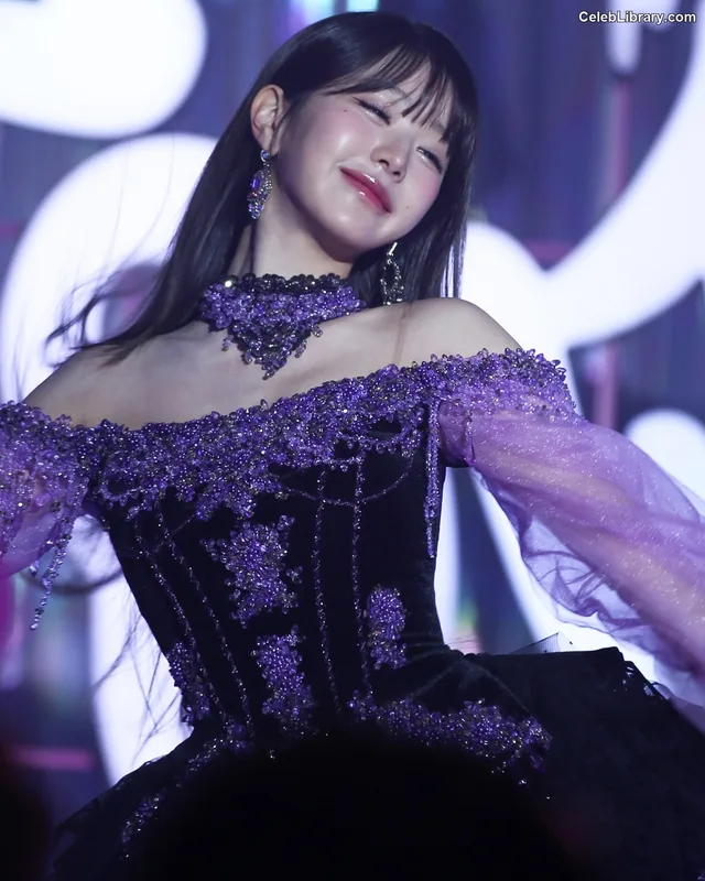 Jang Won-young  장원영 WONYOUNG photo 11 of 5846