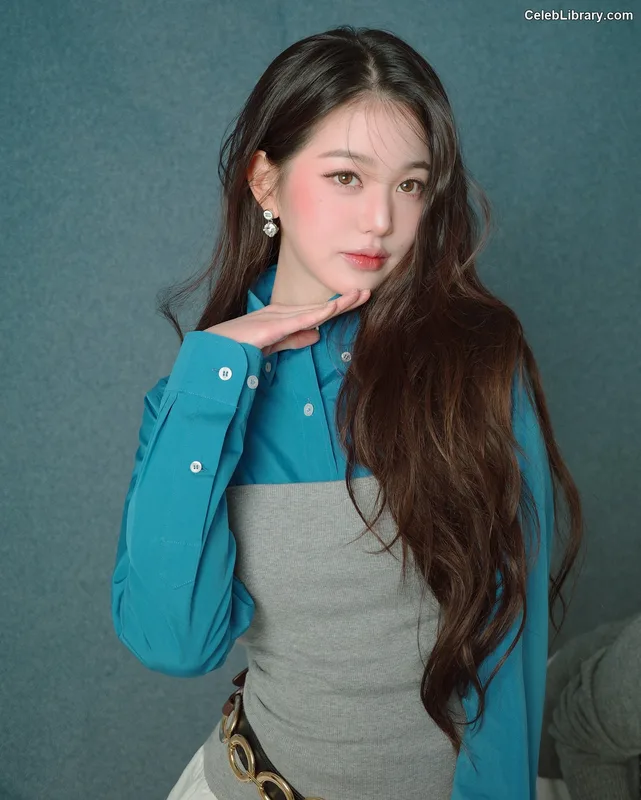 Jang Won-young  장원영 WONYOUNG photo 2 of 5846