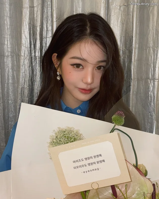 Jang Won-young  장원영 WONYOUNG photo 5 of 5846