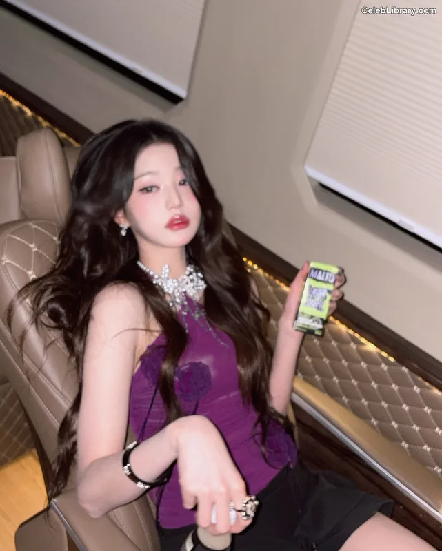 Jang Won-young  장원영 WONYOUNG photo 12 of 5846