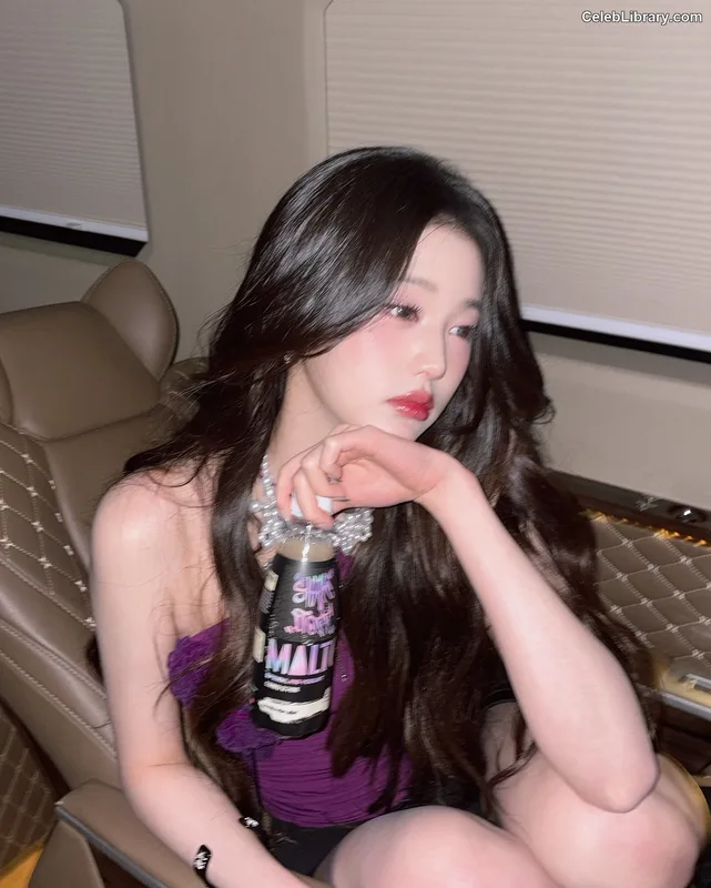 Jang Won-young  장원영 WONYOUNG photo 14 of 5846