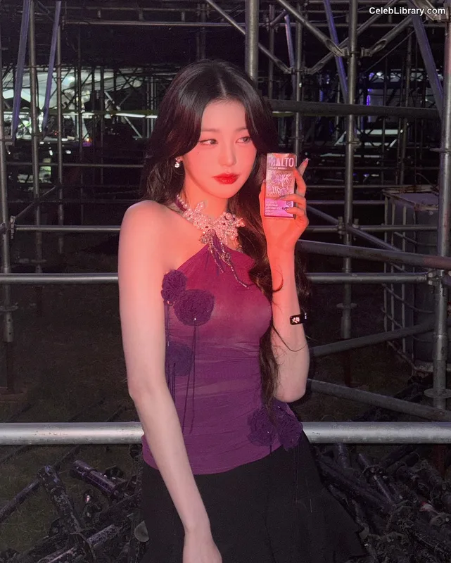 Jang Won-young  장원영 WONYOUNG photo 21 of 5846
