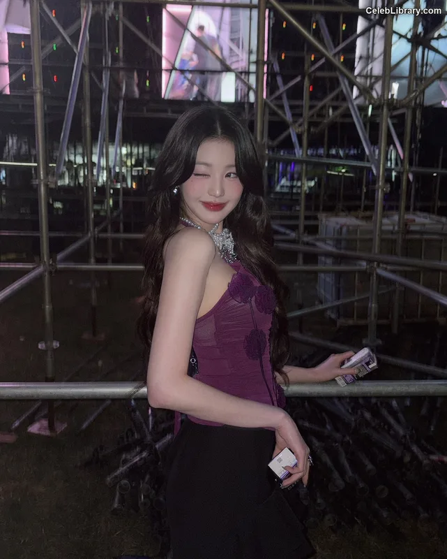 Jang Won-young  장원영 WONYOUNG photo 22 of 5846