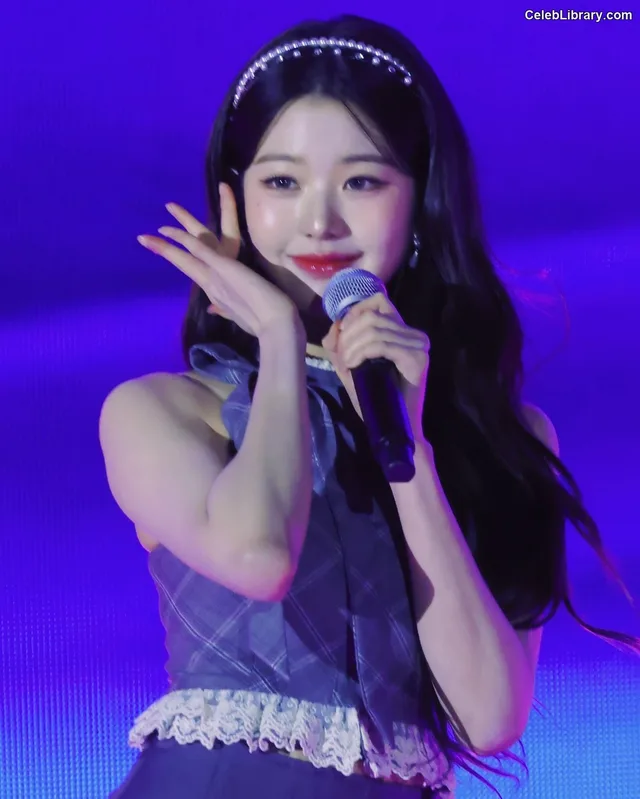 Jang Won-young  장원영 WONYOUNG photo 9 of 5846