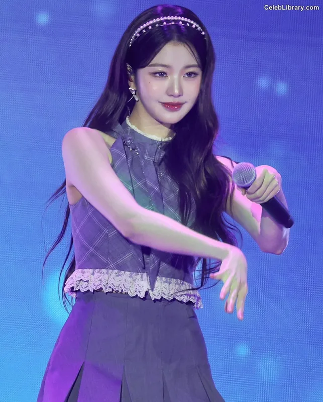 Jang Won-young  장원영 WONYOUNG photo 12 of 5846