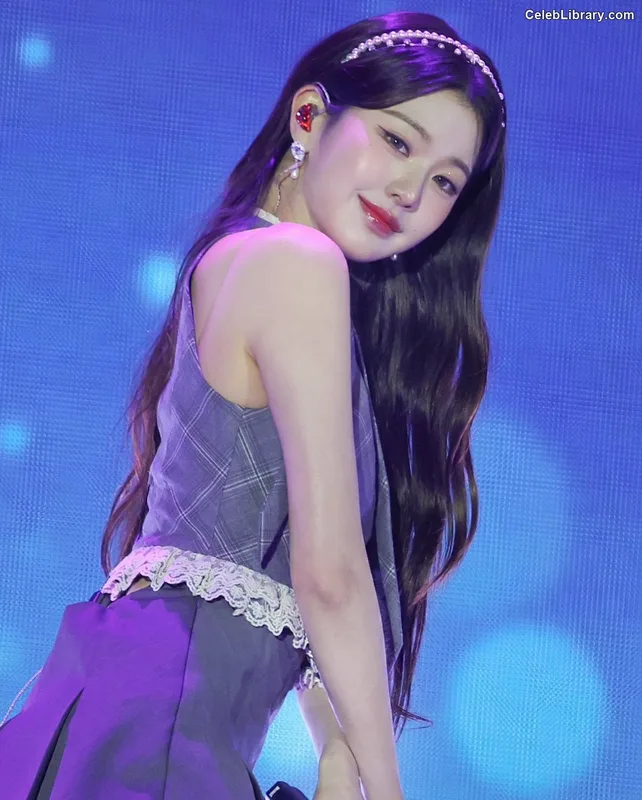 Jang Won-young  장원영 WONYOUNG photo 13 of 5846