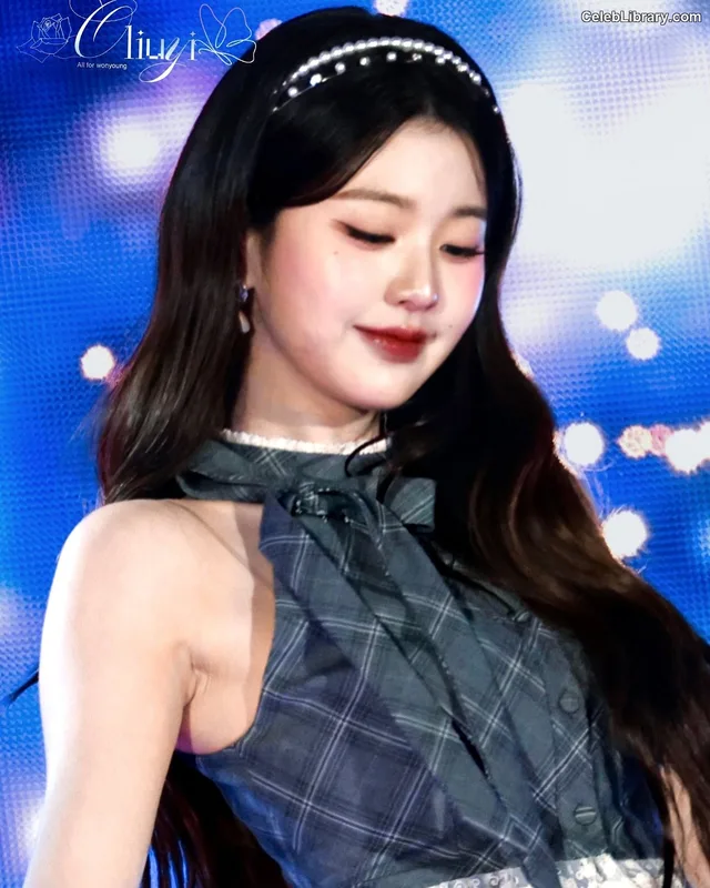 Jang Won-young  장원영 WONYOUNG photo 18 of 5846