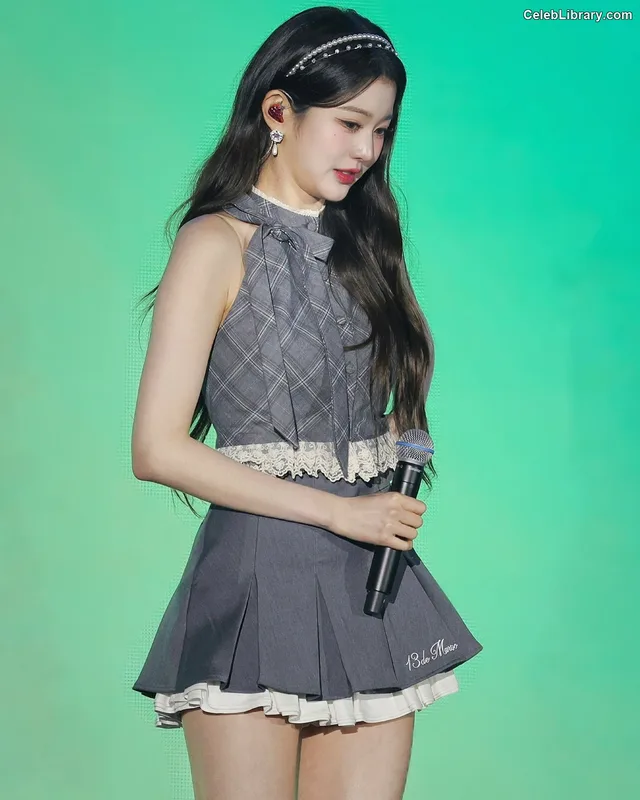 Jang Won-young  장원영 WONYOUNG photo 20 of 5846