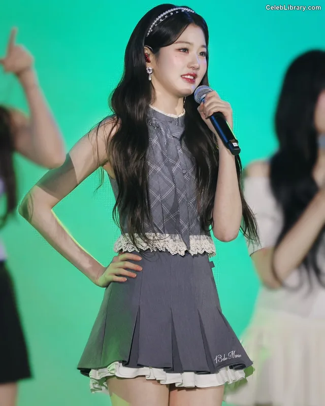 Jang Won-young  장원영 WONYOUNG photo 21 of 5846