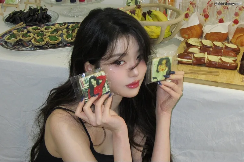 Jang Won-young  장원영 WONYOUNG photo 20 of 5846