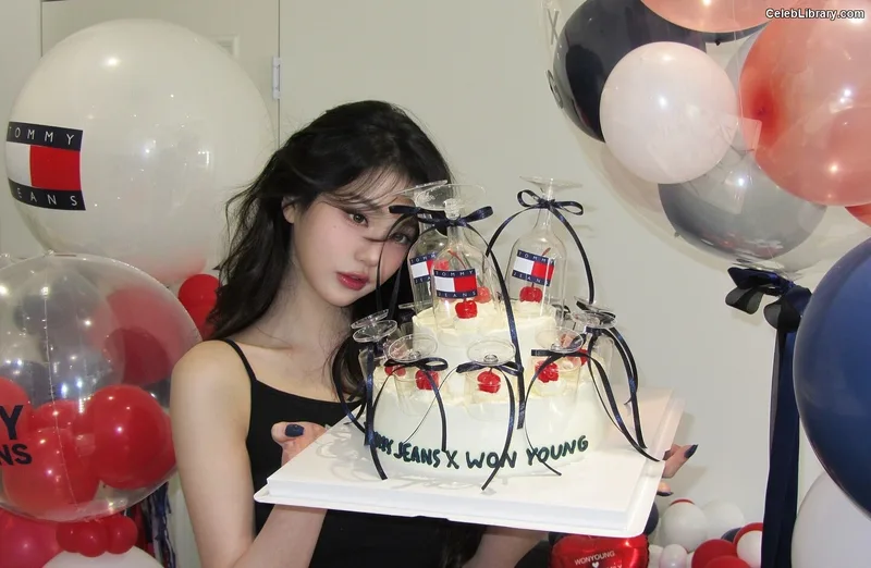 Jang Won-young  장원영 WONYOUNG photo 6 of 5846