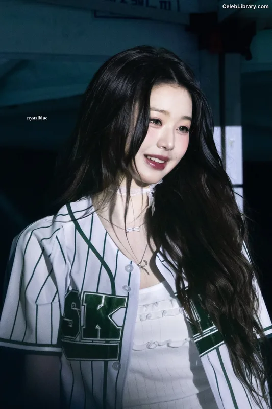 Jang Won-young  장원영 WONYOUNG photo 13 of 5846