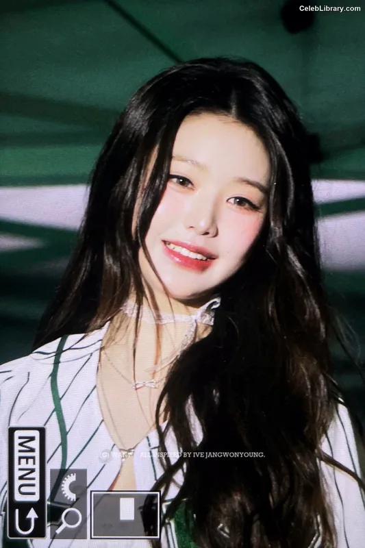 Jang Won-young  장원영 WONYOUNG photo 21 of 5846