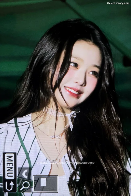 Jang Won-young  장원영 WONYOUNG photo 22 of 5846