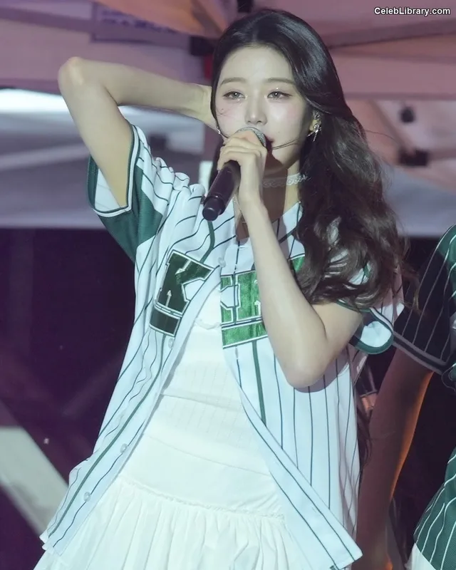 Jang Won-young  장원영 WONYOUNG photo 11 of 5846