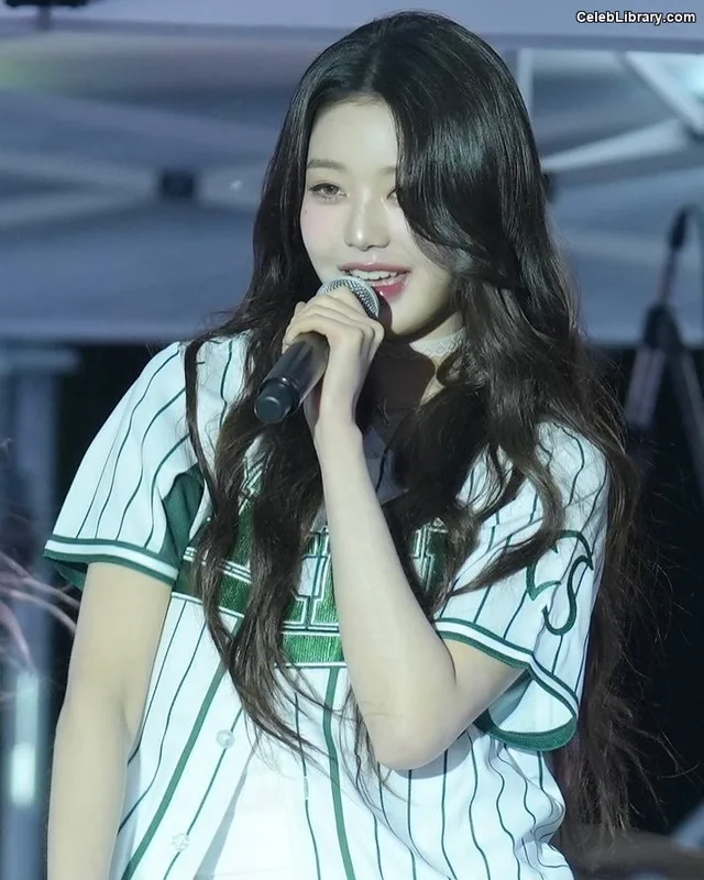 Jang Won-young  장원영 WONYOUNG photo 12 of 5846