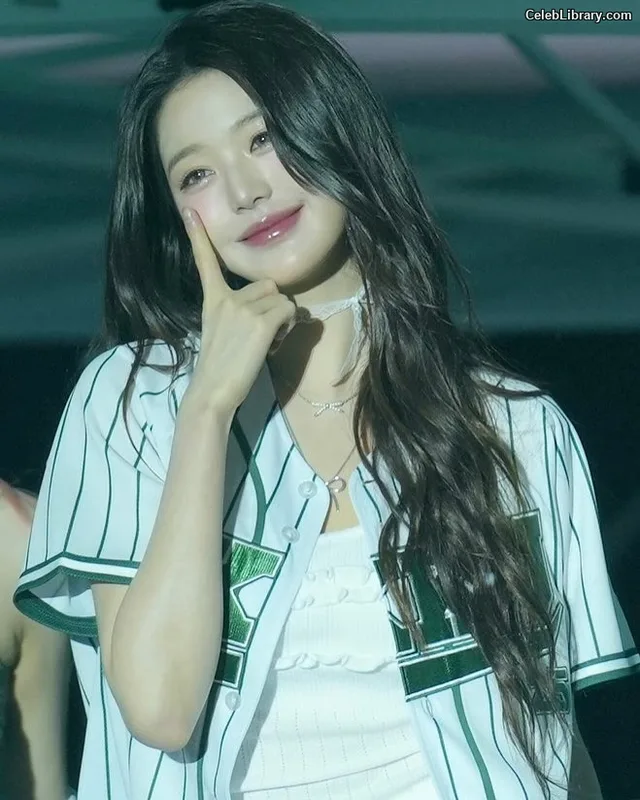 Jang Won-young  장원영 WONYOUNG photo 15 of 5846