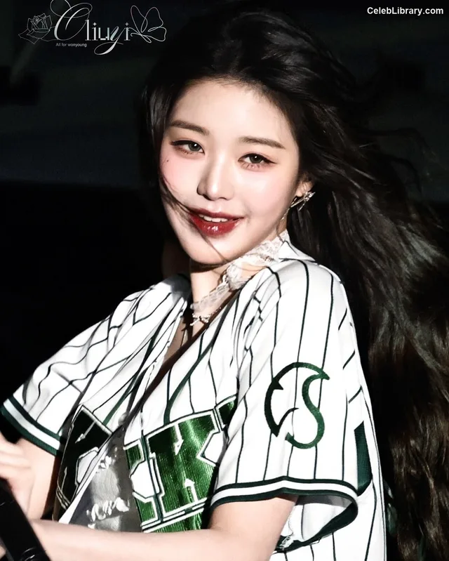 Jang Won-young  장원영 WONYOUNG photo 4 of 5846