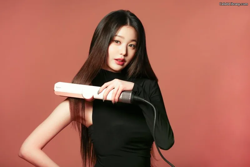 Jang Won-young  장원영 WONYOUNG photo 17 of 5846