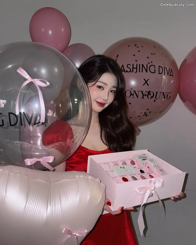 Jang Won-young  장원영 WONYOUNG photo 19 of 5846